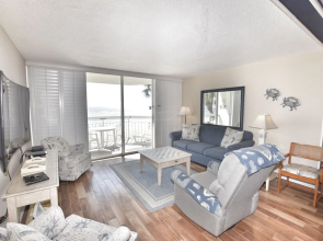 0102 Waters Edge Resort 2 Bedroom Condo by Redawning