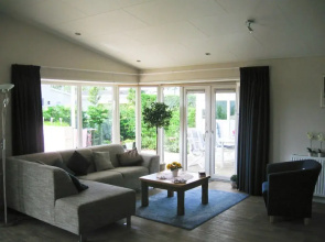Nice Chalet With Beach at 600 m