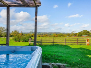 Sun Hill Lodges