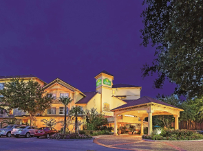 La Quinta Inn & Suites by Wyndham Houston Galleria Area