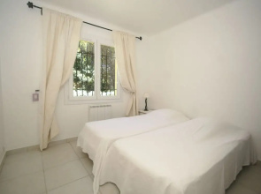 Holiday Villa at the Famous Beach of Saint-tropez!
