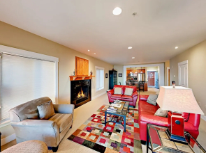 1125 NW Spring St Condo Unit A-203