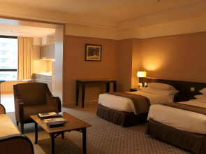 Pacific Regency Hotel Suites