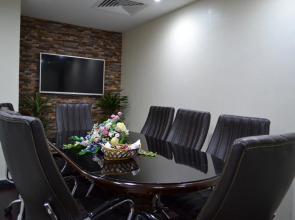 Отель Crystal Plaza