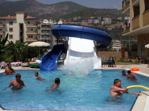 Kleopatra Royal Palm Hotel