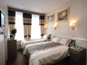 Gascony Hotel