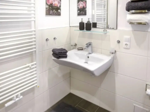 Simplistic Apartment in Neukieritzsch With Garden