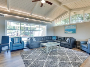 16 Mi to Manatee Viewing! Spacious Tampa Retreat