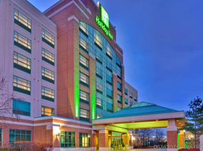 Holiday Inn Hotel & Suites Oakville @ Bronte by IHG