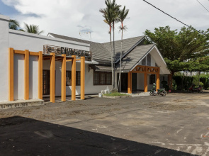 RedDoorz near Pantai Panjang Bengkulu