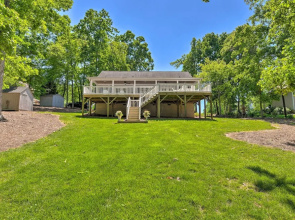 Lake Norman Retreat w/ Dock ~ 1 Mi to Marina!