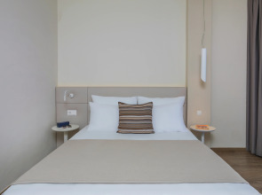 Ammon Zeus Luxury Beach Hotel