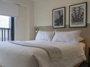 w Picturesque 2BR in the Heart of Miraflores