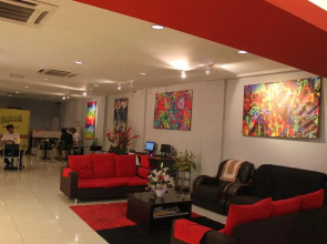 Super OYO 761 City Hotel