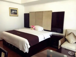 Golden Sunshine Apartment Panyu Wanda Plaza