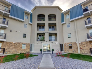 Eaglemont Manor