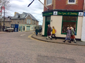 Dunoon - Town Centre Holiday Home Apartment