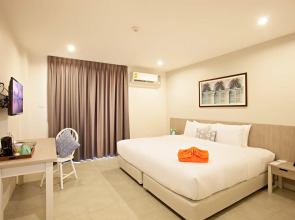 Отель Recenta Suite Phuket Suanluang