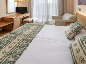 Hotel GHT Oasis Tossa & Spa