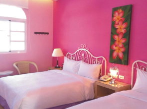Summer Leisure Hostel