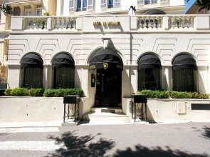 Hotel De Monaco