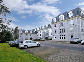 Spacious 3 Bed in Aberdeen s Westend