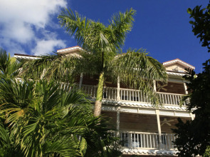 Choco's Hotel