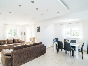 Stunning Apartment in Cilipi With 3 Bedrooms, Wifi and Outdoor Swimming Pool