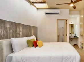 3br. Exclusive TH W/spacious Roof & Private Pool