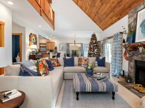 111 Hickory Springs in Wintergreen Resort