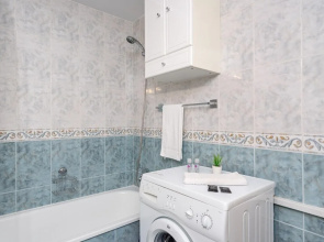 Stunning flat with open pool