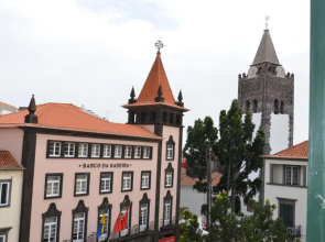Edificio Charles 301