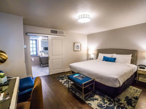 Seven Gables, St. Louis West, a Tribute Portfolio Hotel