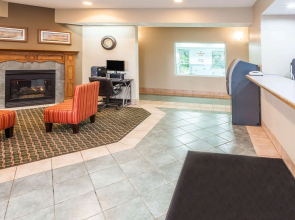 Super 8 by Wyndham Valparaiso