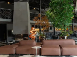 WD Hotel (Nantong Commercial Pedestrian Street)