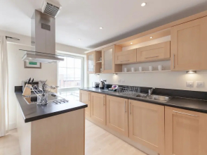 Roomspace Apartments -Central Walk