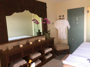 Hotel Lindo Ajijic Bed & Breakfast