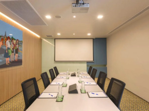 Holiday Inn Express Bangkok Sathorn by IHG