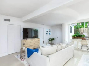 1720 Wa Kee 1B 4 Queen Beds Sleep 8 Pool Parking Wi-fi Patio