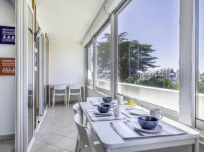 Séjour à 4 ou 6 avec vue sur la marina