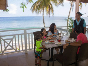 Tropikist Beach Hotel & Resort
