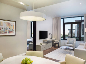 La Ville Hotel & Suites CITY WALK, Dubai, Autograph Collection