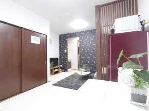 Ko's Apartment, Tatsumi West Station