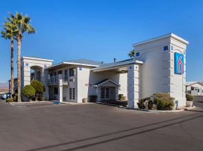 Motel 6 Safford, AZ