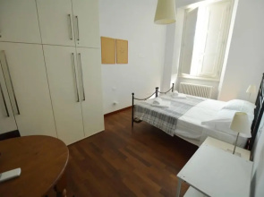 Immaculate 2-bed Apartment in Firenze