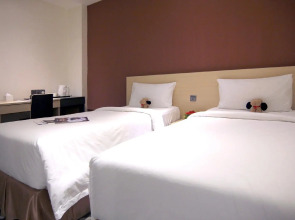 Pacific Express Hotel Central Market