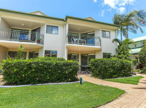 Noosa River Retreat