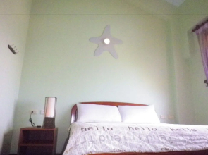 Lake Villa Homestay