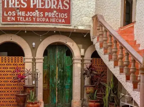 Hostal Tres Piedras By Rotamundos
