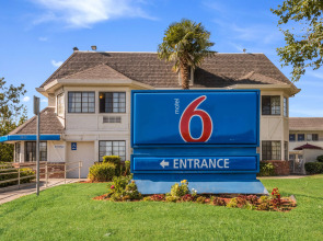 Motel 6 Fairfield, CA - North